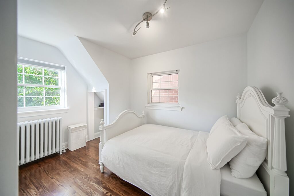 Bedroom2-1