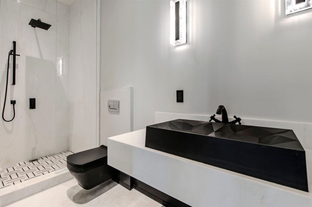 Bedroom2_Ensuite-1