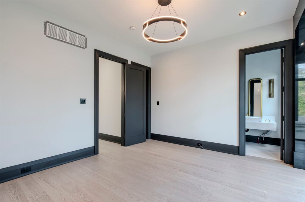 Bedroom4-2