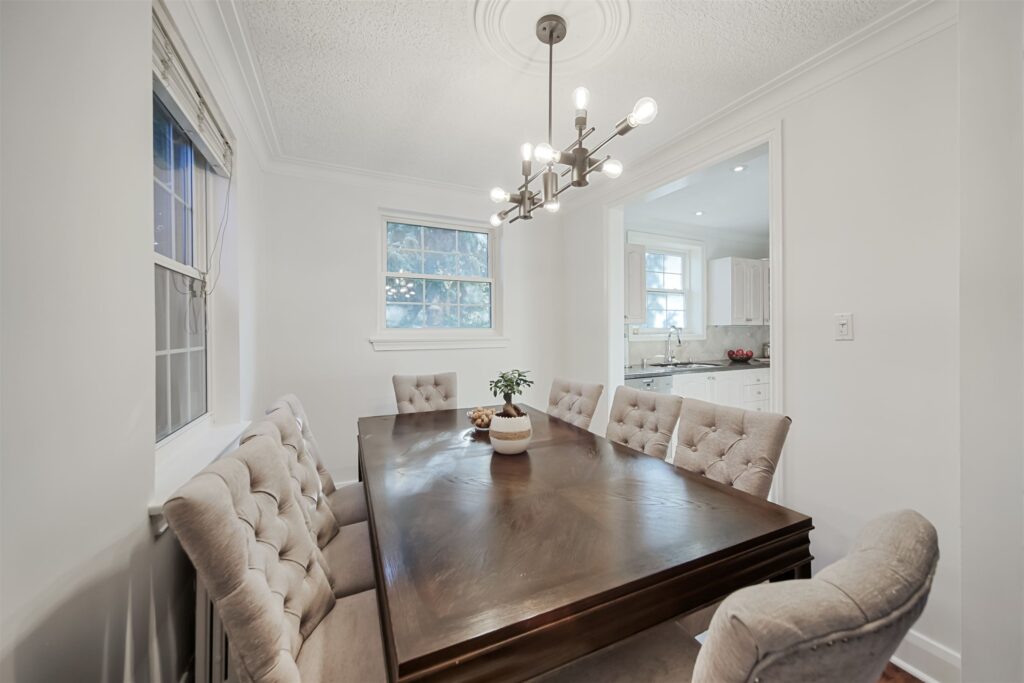 DiningRoom-3